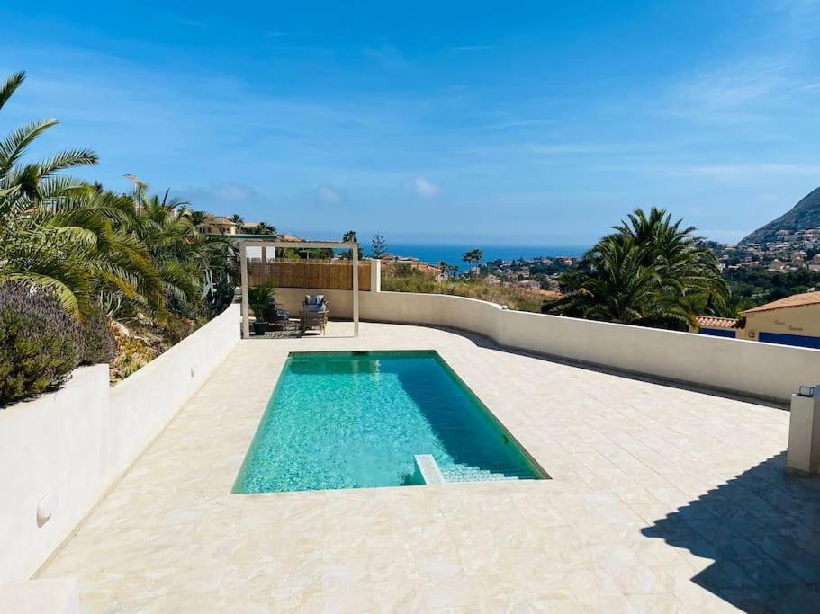 Villa With Private Pool And Close To The Beach カルプ エクステリア 写真