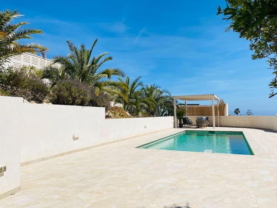Villa With Private Pool And Close To The Beach カルプ エクステリア 写真