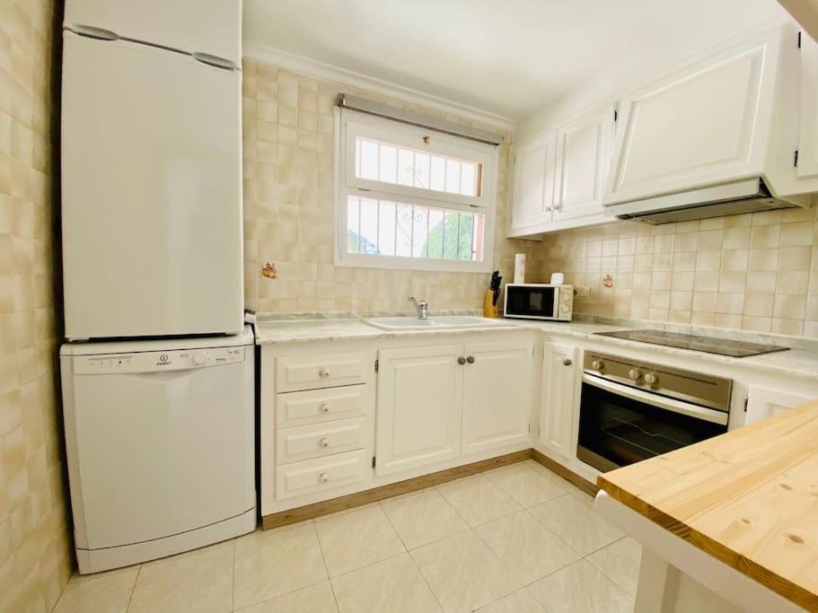 Villa With Private Pool And Close To The Beach カルプ エクステリア 写真