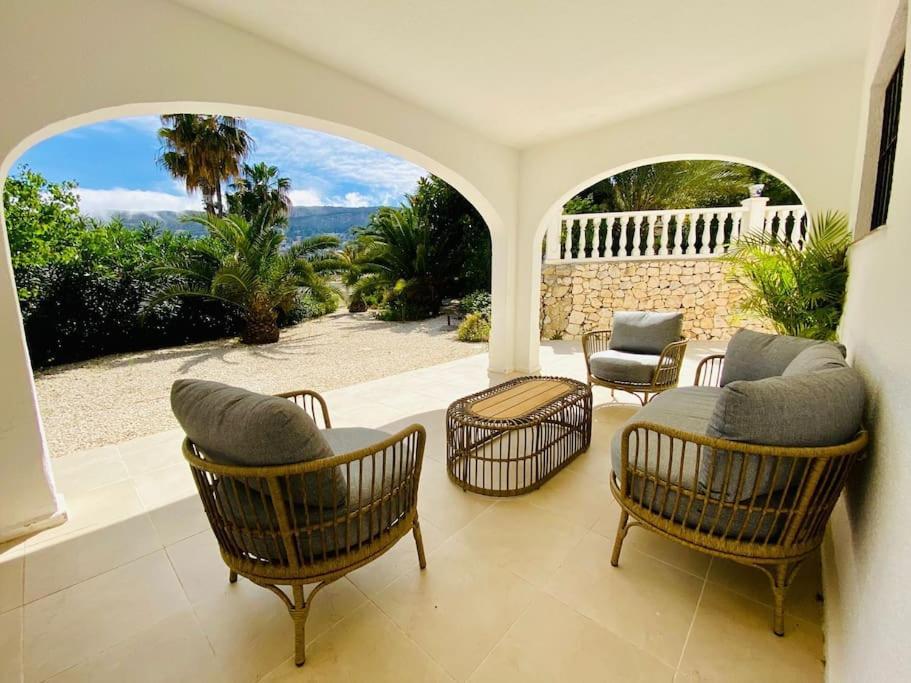 Villa With Private Pool And Close To The Beach カルプ エクステリア 写真